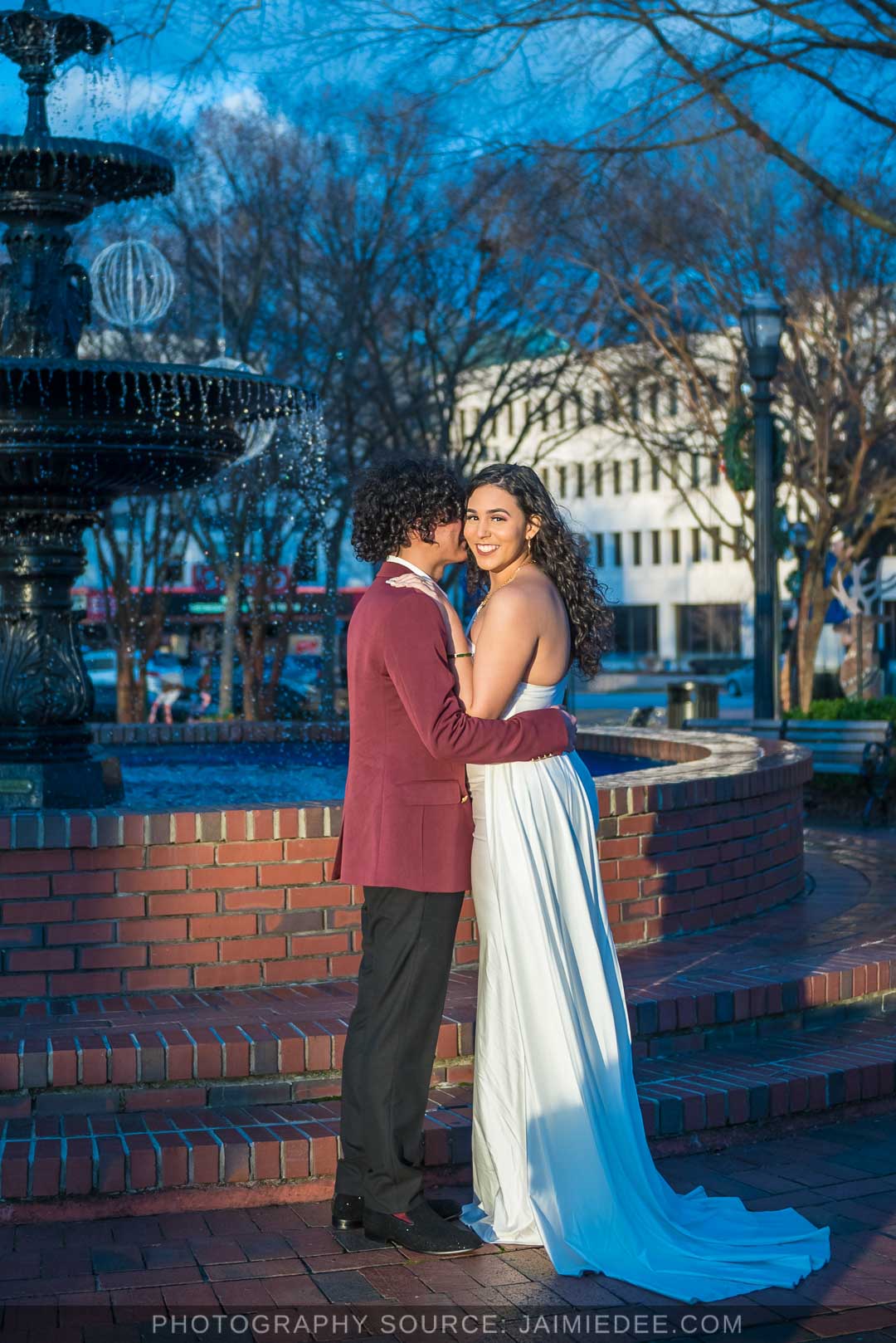 Marietta Square Wedding Photoshoot by the fountain