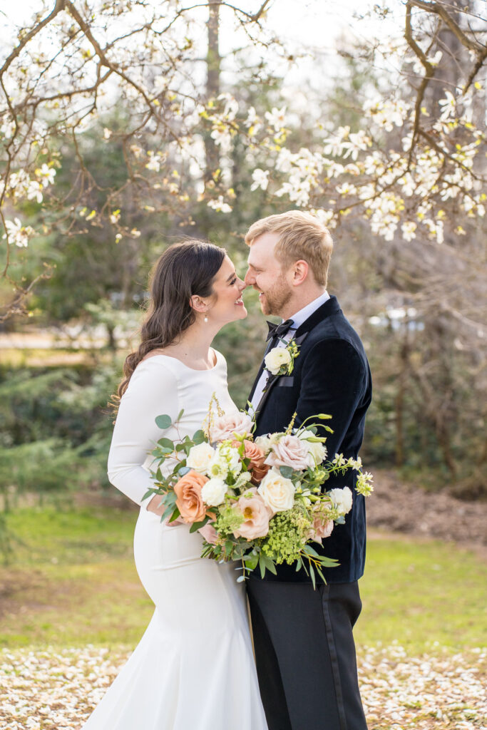 candid wedding photography couple