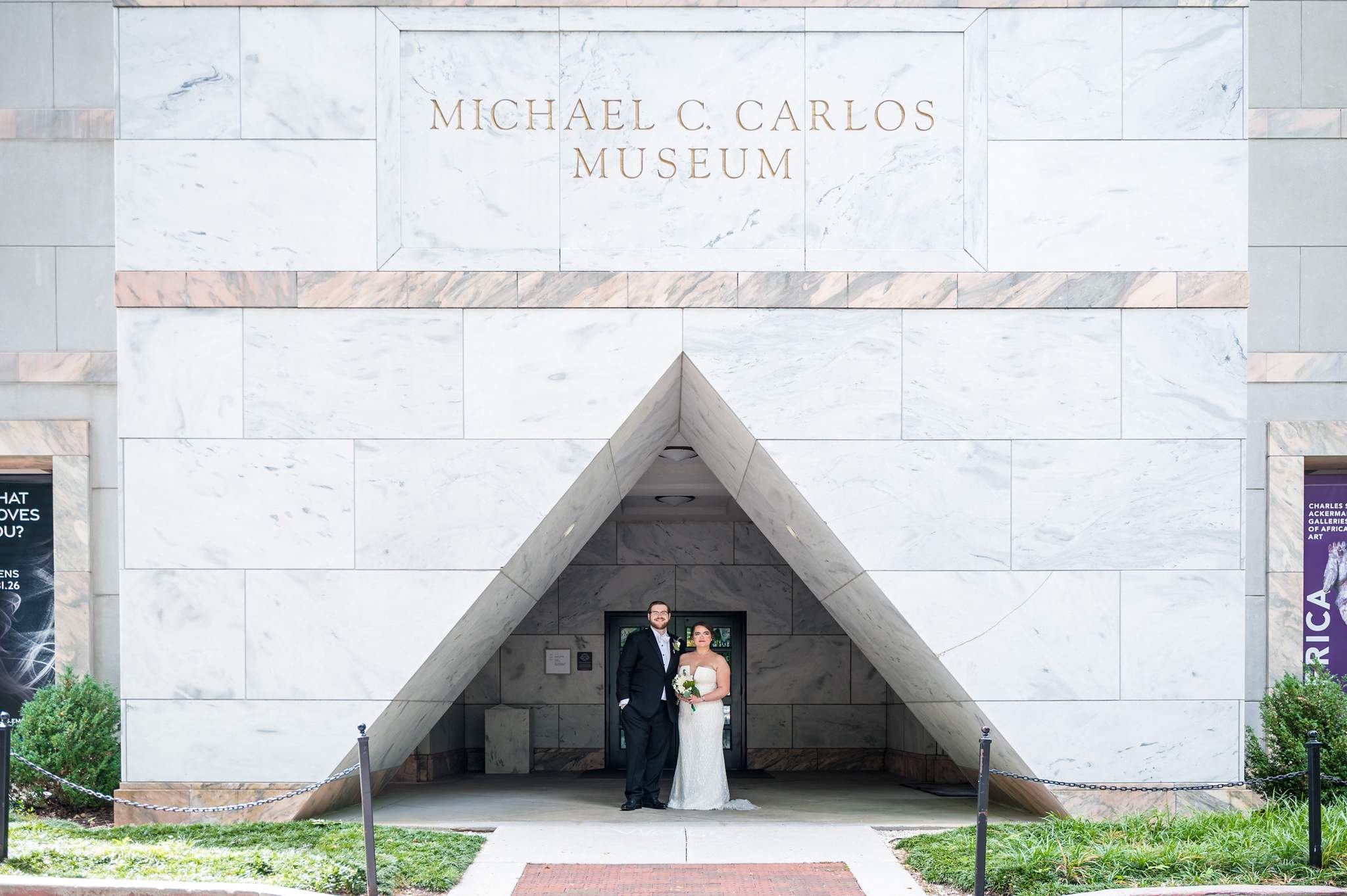 Couple at the pyramid entrance of the Michael C. Carlos Museum at Emory