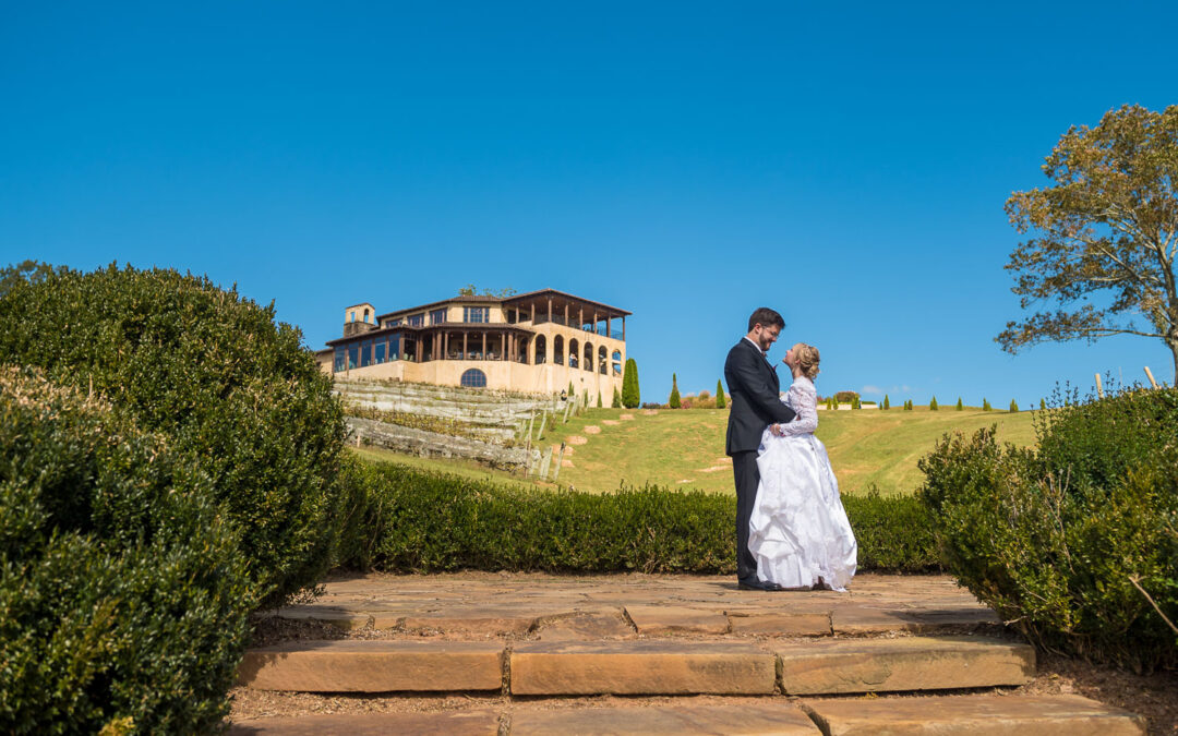 A Guide to Montaluce Winery Wedding Photos