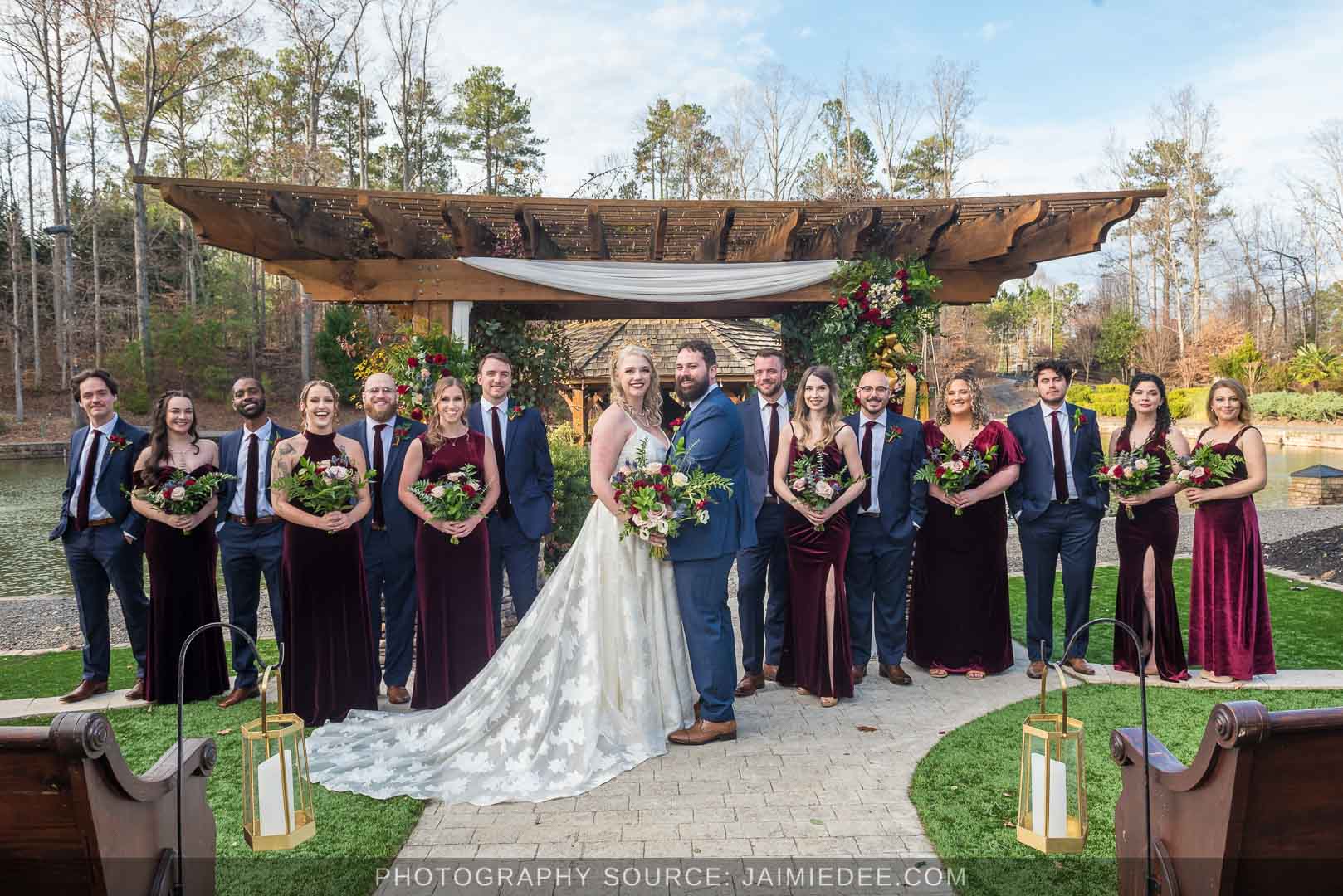 Rocky's Lake Estate Wedding Venue - bridal party portrait with full bridal party