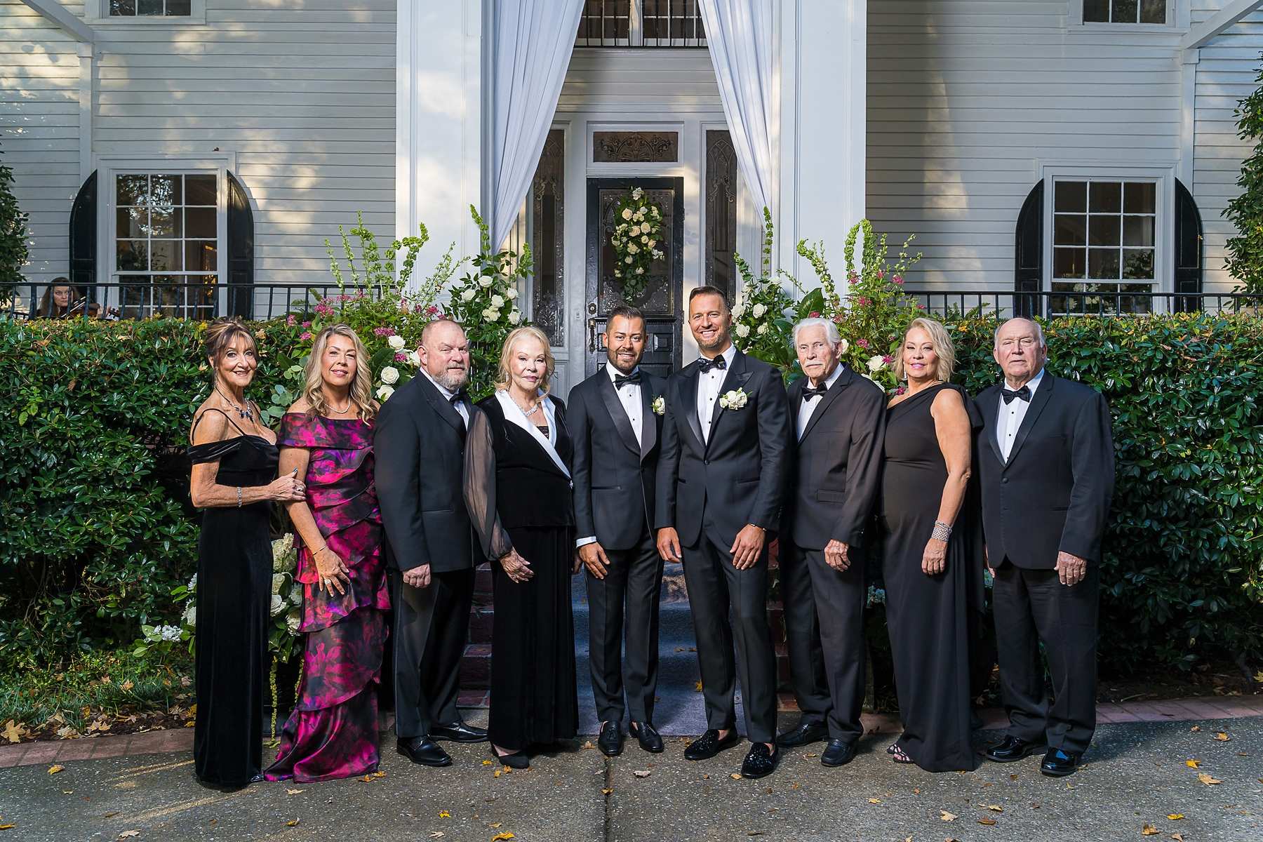 Wedding party portrait in front of the house at The Cedars in Acworth