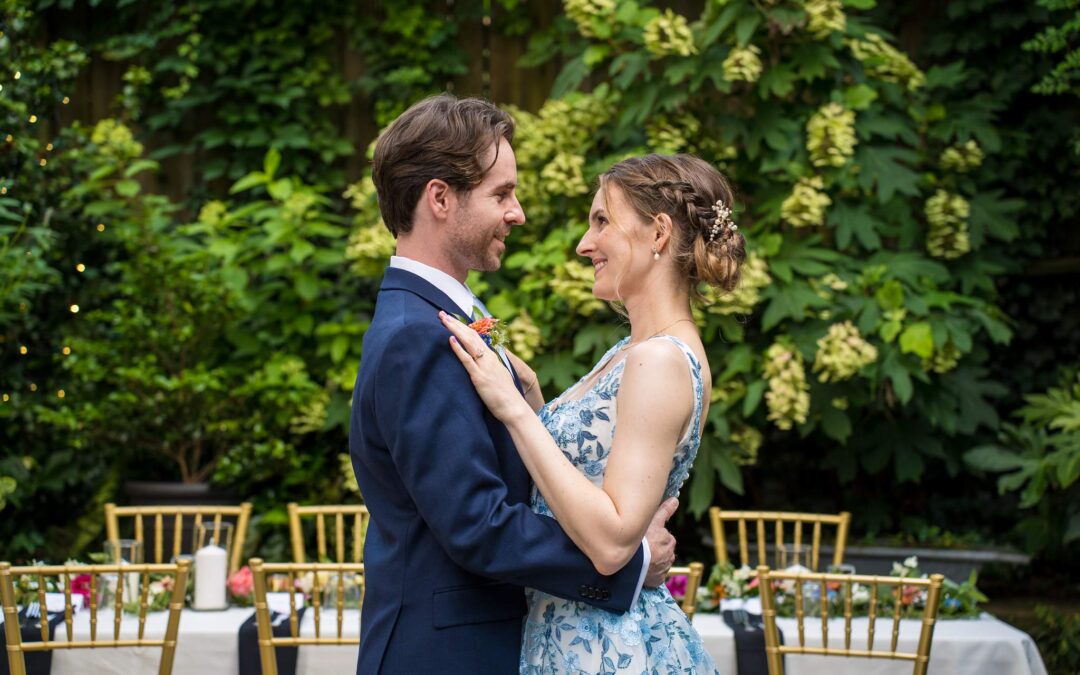 Wahoo Grill Wedding: Garden Photo Tips and What to Expect in Decatur