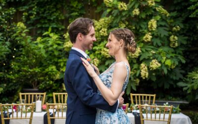 Wahoo Grill Wedding: Garden Photo Tips and What to Expect in Decatur